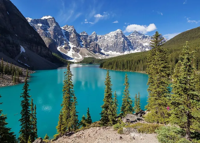 Moraine Lake Lodge